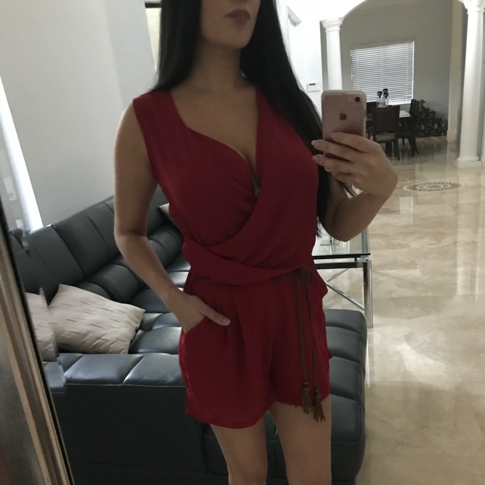 Romper - Picture 2 of 3